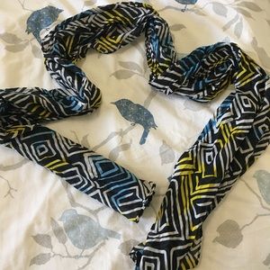 Black & white patterned scarf with blue and yellow